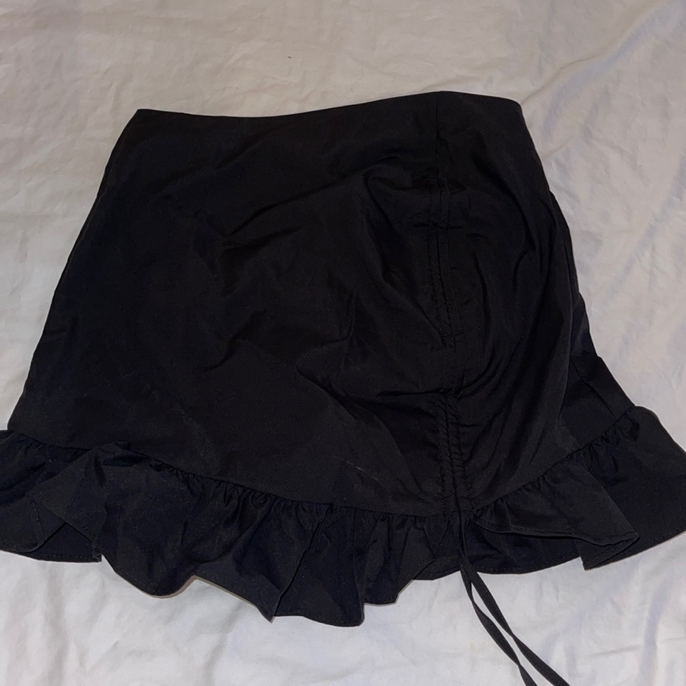 Cute skirt - never worn - shein